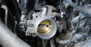 What are the signs of a dirty throttle body